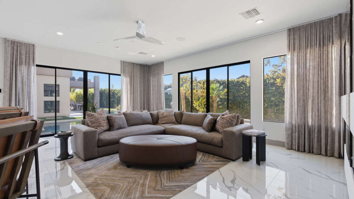 Las Vegas Luxury Homes with the Best Views: Red Rock Canyon, Strip and Golf Course Properties 2026